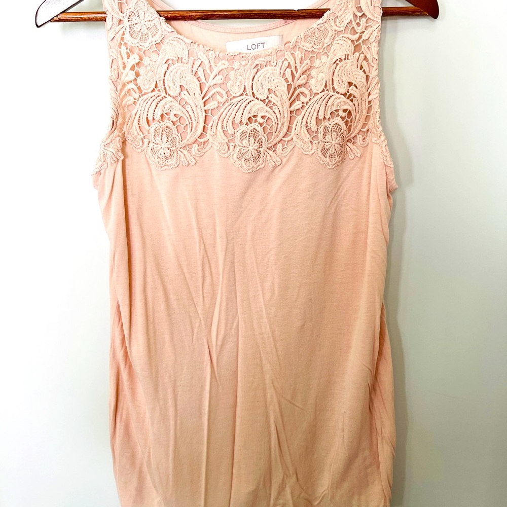Cream sleeveless blouse/tank